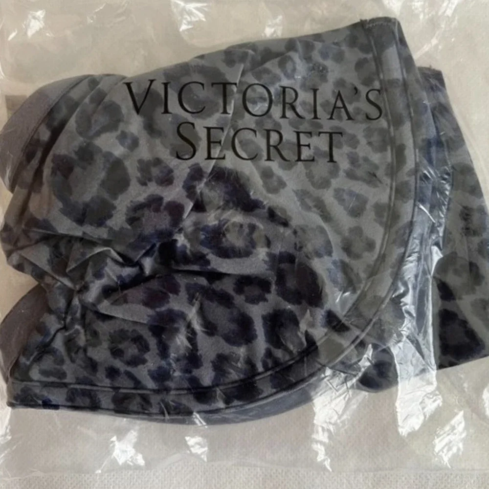 Victoria's Secret Unlined Plunge Bra Black Pearl Leopard, 32DD